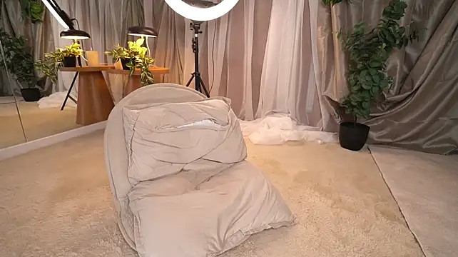 Innocenthish live sex cam