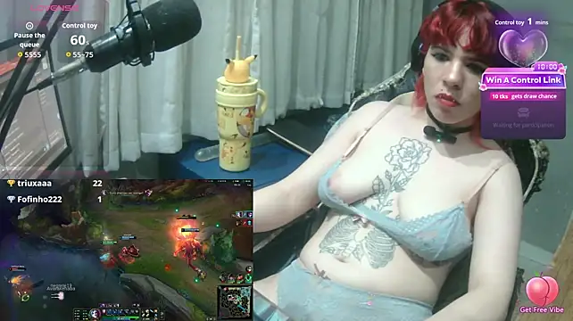 MorangoCChoc's room