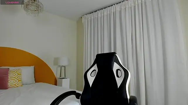 _Emmaa_Queen_ webcam