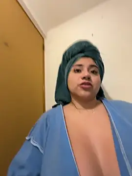 Webcam en directo de la tetona Monica17