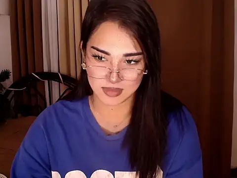 magnificent_kitana webcam