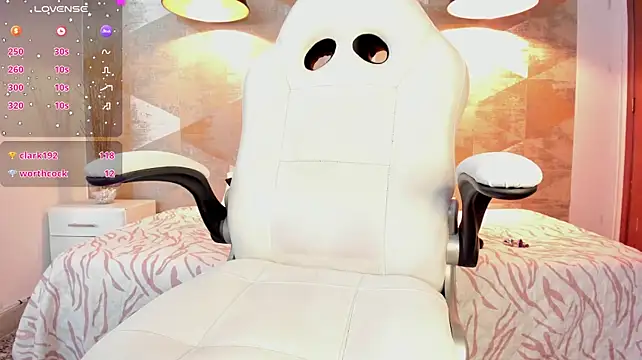LalilaBrunettee webcam