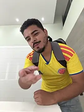 TheKingThiago live cam on StripChat