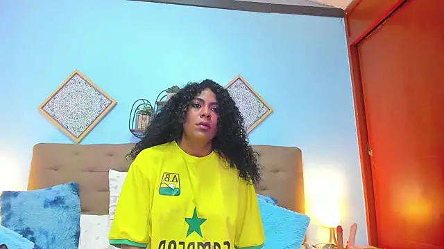 _EbonyGoddess в эфире на Stripchat