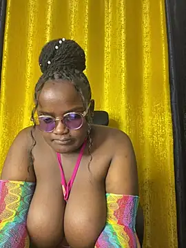 Bustyy_Bitch