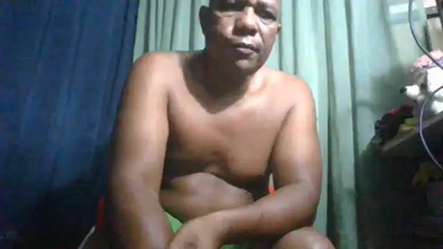bigblackcock75 live sex cam