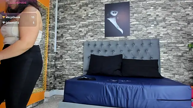 VickyJohnson1 webcam