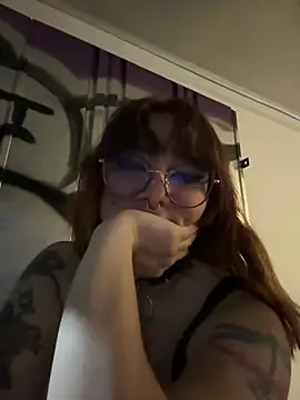 leah_bloom_ webcam