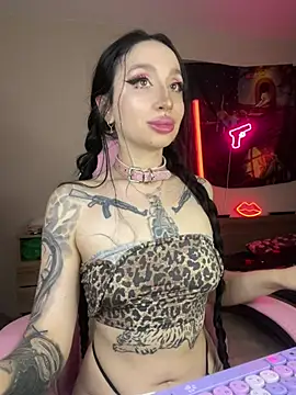 Molly__Moon