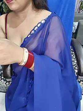 Curvy_Nayara