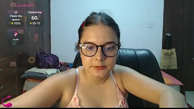 MadieeLorez webcam