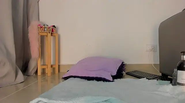 Nanny_11 webcam