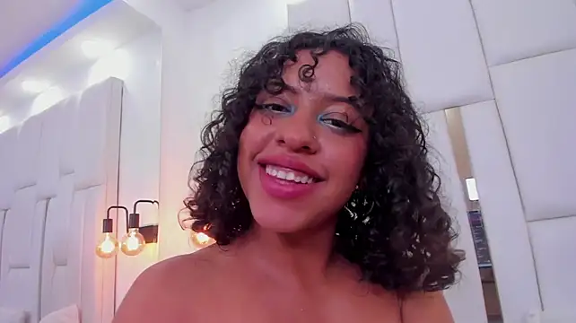 lilieth_white webcam