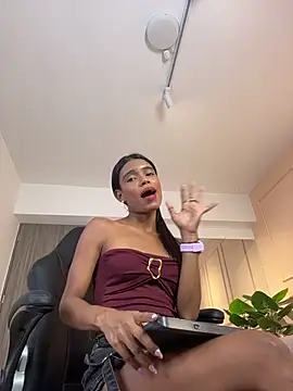 alana_salazar