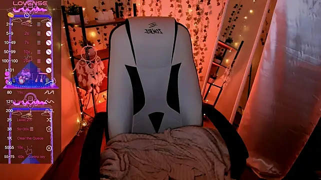 AnyaTaylor_