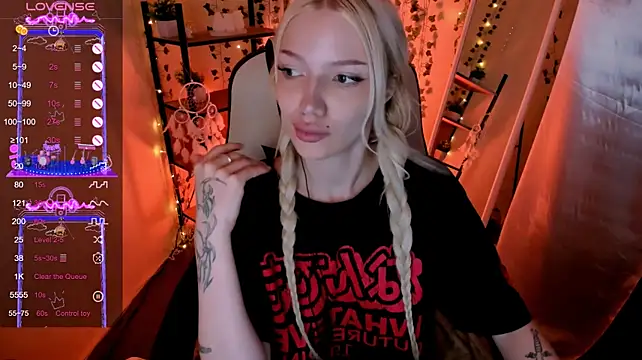 AnyaTaylor_ webcam