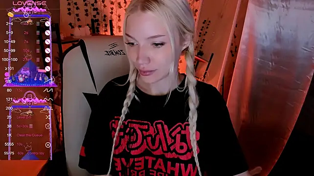 AnyaTaylor_ webcam