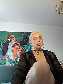 Avery_Wilson webcam