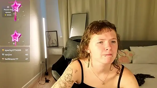 VioletDesiree webcam