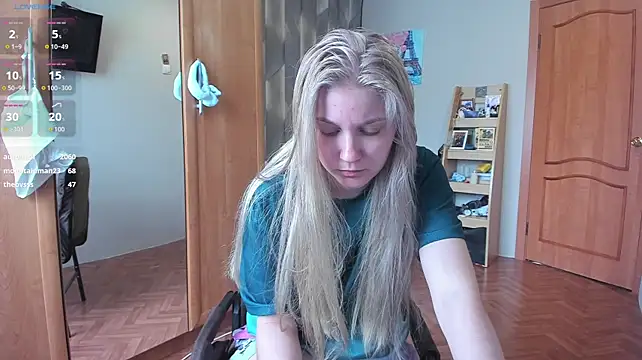 Tiny_Kiss