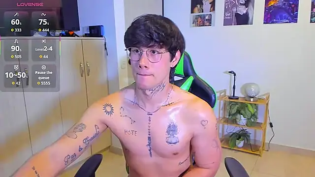 JayHotxxx live cam on StripChat