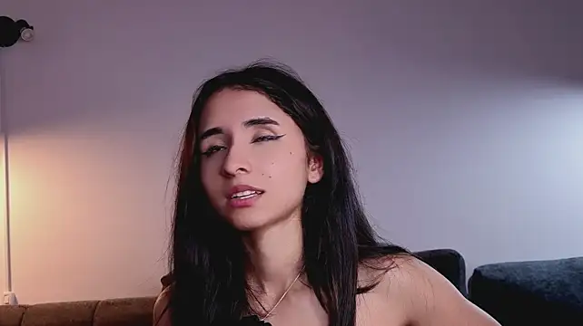angelinepossy (F young) - anal
