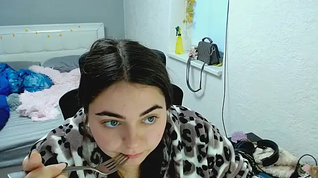 kitsune_8 webcam
