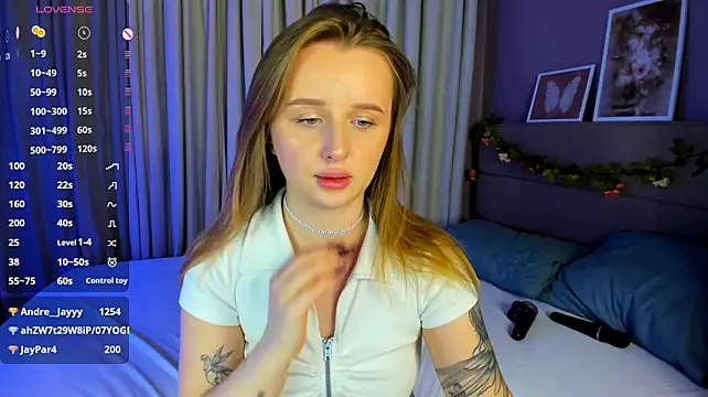 Rina_Panic webcam