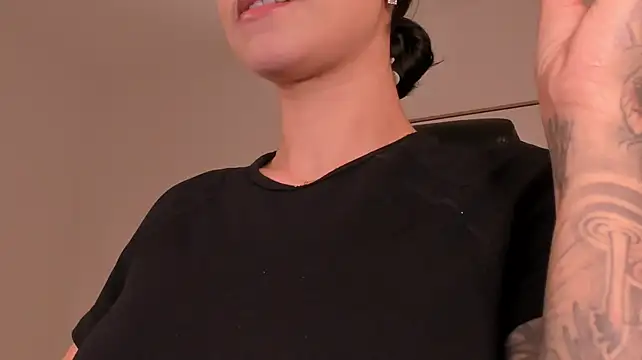 ChristineFord_ webcam