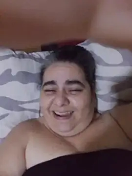 golositadeamor (F milf) - Masturbación  😈