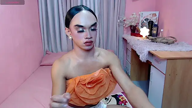 VivienneLuxe webcam