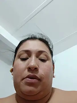 Hot_bella12 webcam