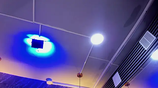 AlessiaPearly webcam
