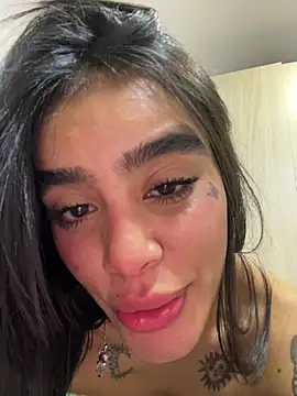 _Mariee webcam