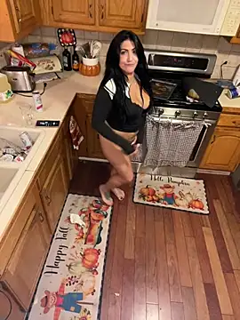 LittleMissEeve webcam