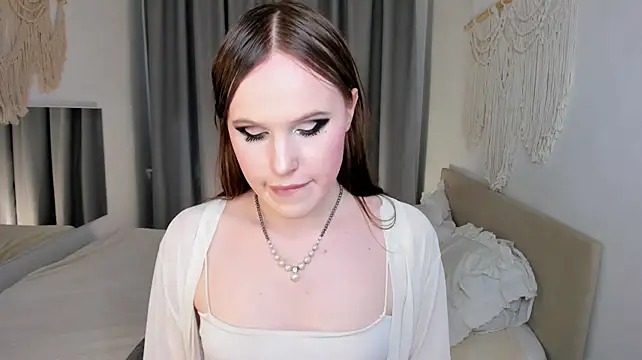 EffieMinki webcam
