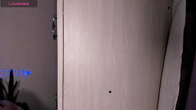 adriannyp_1 webcam