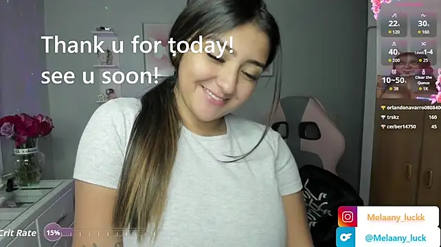 Melannyy_ webcam