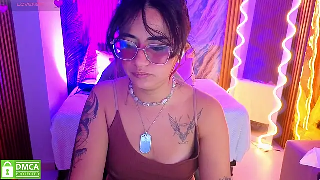 kristen_tay webcam
