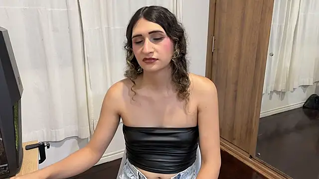 kayleesims_ webcam