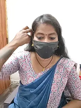 tamil_Sigappu_Roja