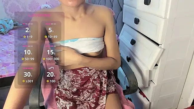 Mica_Jones