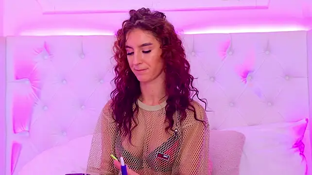 ElisaCharm webcam