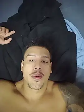 marcosdougllaaas webcam