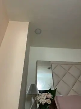 AliciaRoux webcam