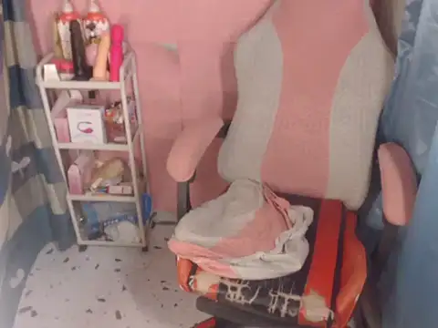 bella_holy
