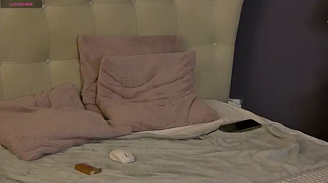 YasminBlonde webcam