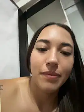 HollyAngel2 webcam
