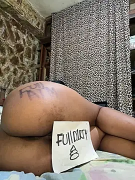 Rouse_Stuniing webcam