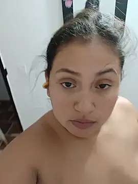Hot_bella12